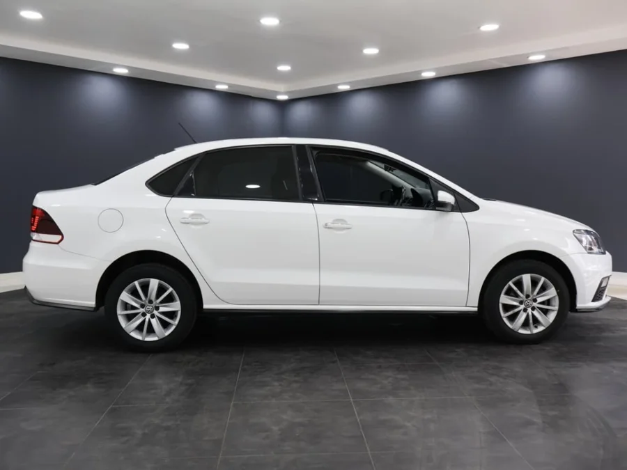 Used 2021 Volkswagen Polo sedan 1.6 Comfortline - ICar Gezina