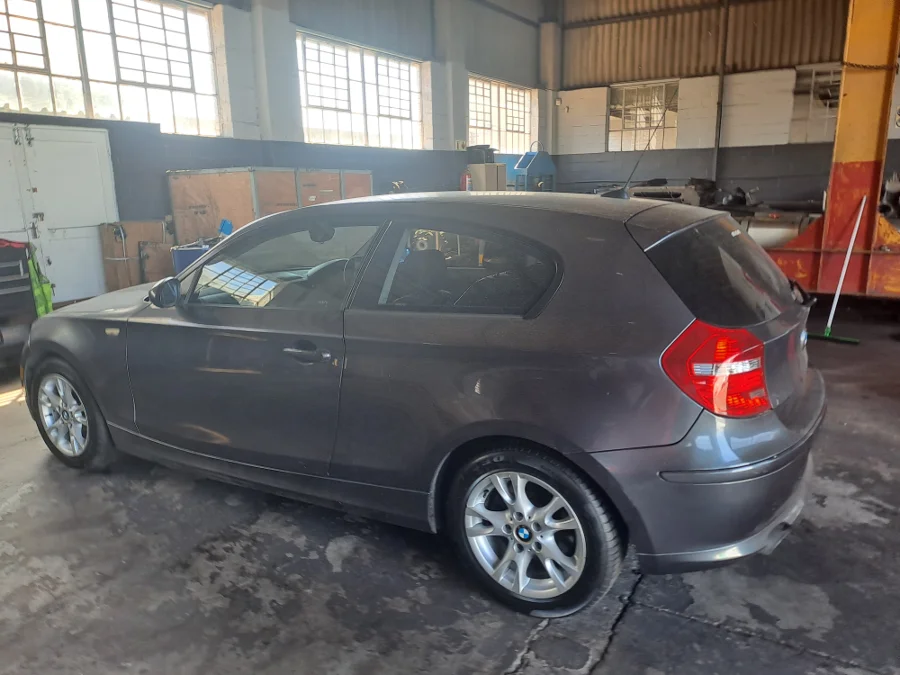 New 2008 BMW 1 Series 120i 3-door auto - Private Seller New 2008 BMW 1 Series 120i 3-door auto - Private Seller