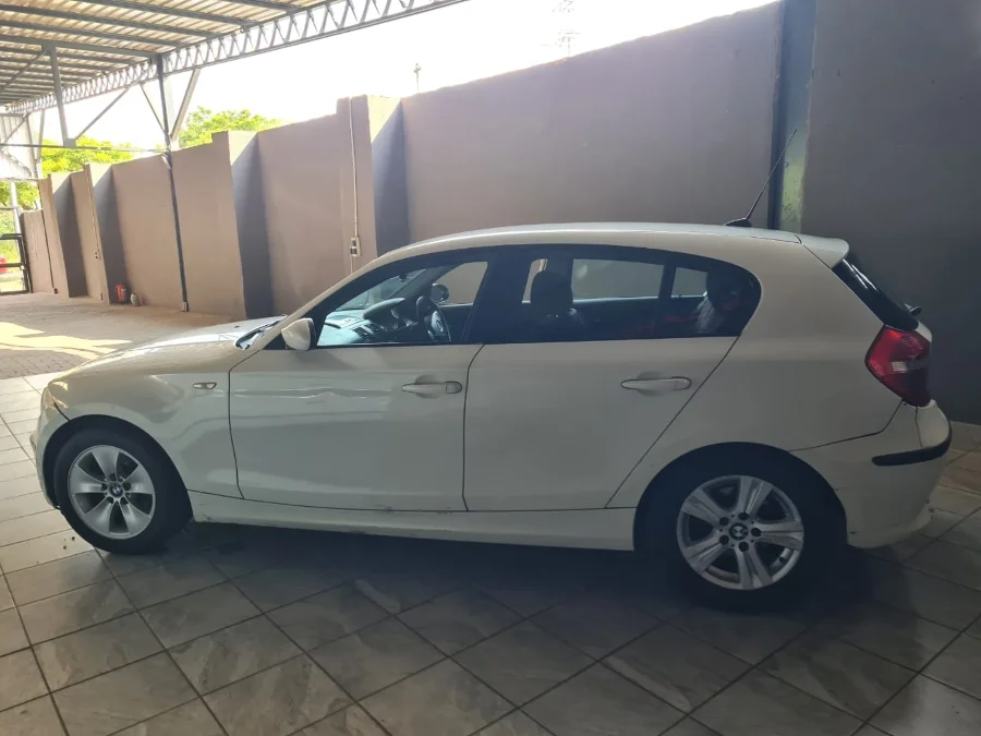 Used 2010 BMW 1 Series 116i 5-door Exclusive - Bonus Cars