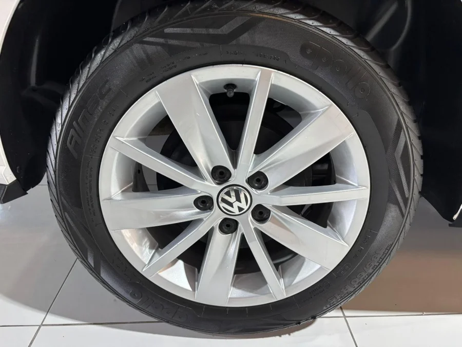 Used 2020 Volkswagen Polo sedan 1.6 Comfortline - Avari Cars Used 2020 Volkswagen Polo sedan 1.6 Comfortline - Avari Cars