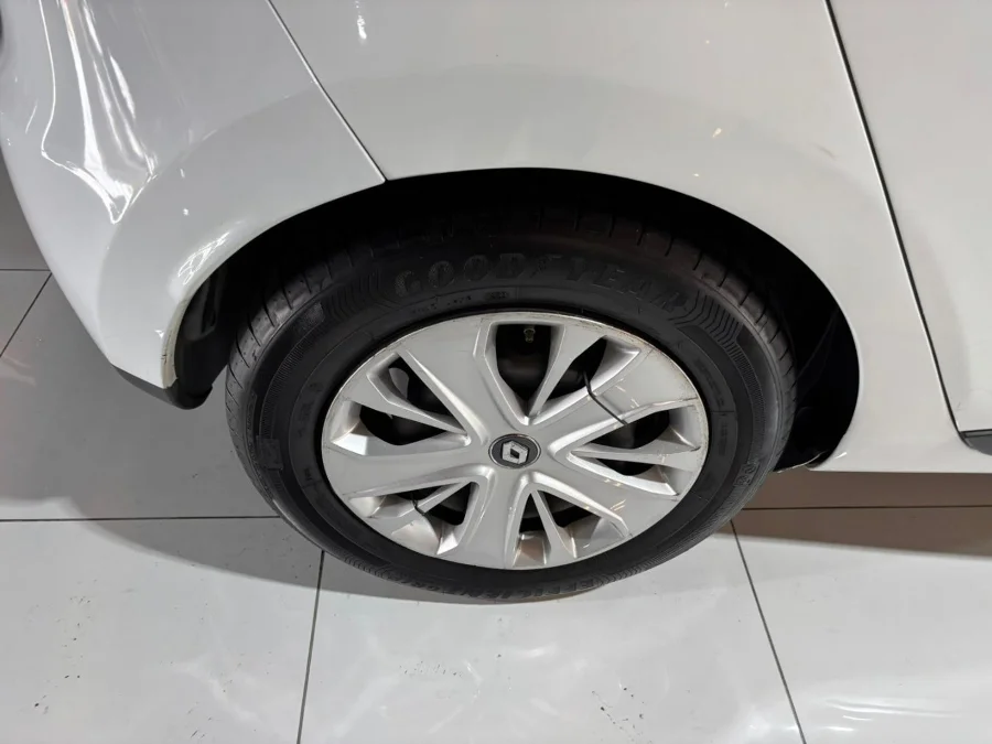 Used 2016 Renault Clio 66kW turbo Blaze - Avari Cars