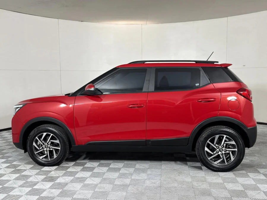 Used 2023 Mahindra XUV300 1.2T W8 - WeBuyCars Midstream