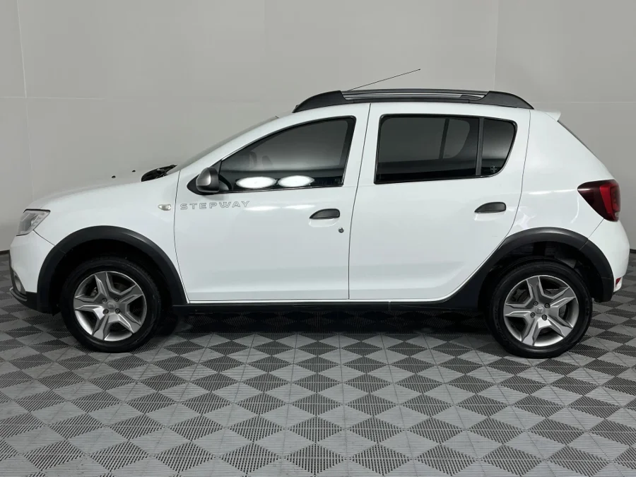 Used 2018 Renault Sandero 66kW turbo Stepway Expression - WeBuyCars Montana