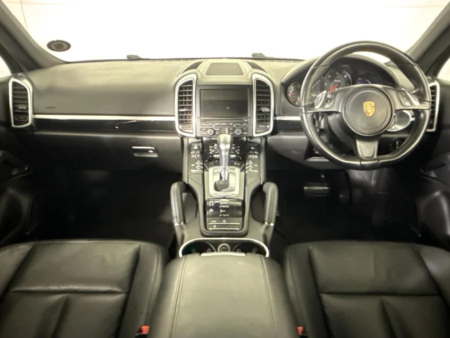 Used 2014 Porsche Cayenne diesel - WeBuyCars Midstream