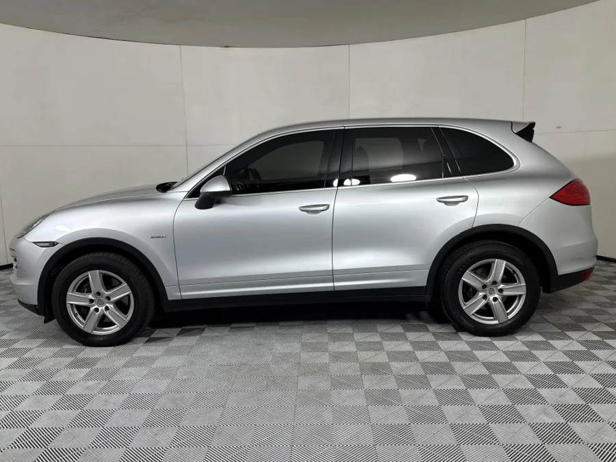 Used 2014 Porsche Cayenne diesel - WeBuyCars Midstream