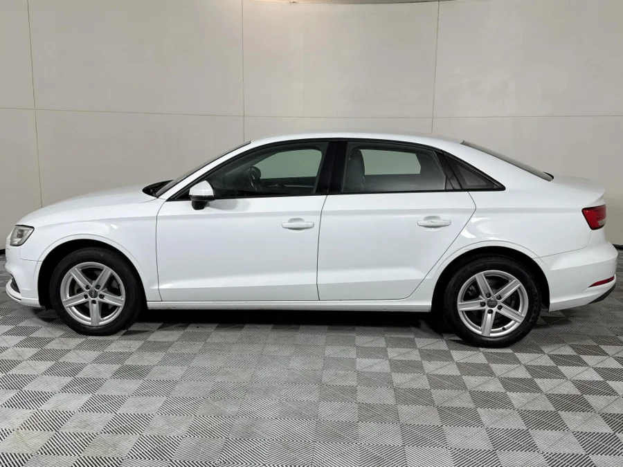 Used 2017 Audi A3 sedan 30TFSI S line - WeBuyCars Midstream