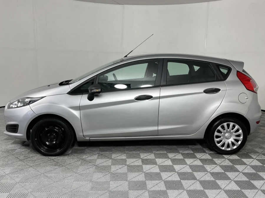 Used 2016 Ford Fiesta 5-door 1.0T Ambiente auto - WeBuyCars The Dome