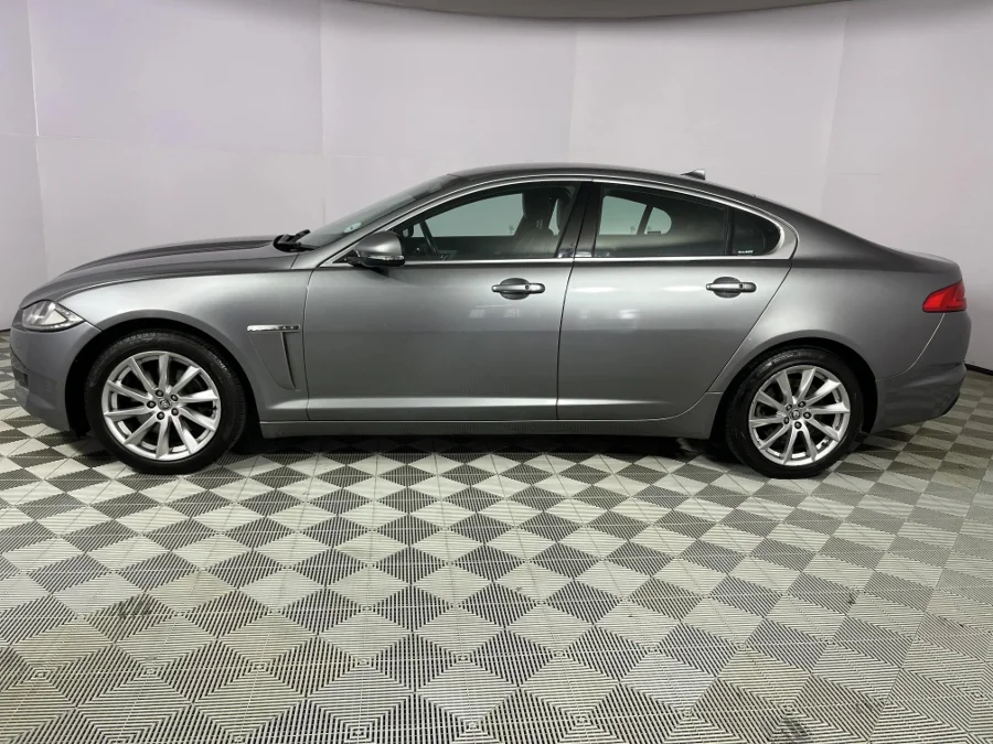 Used 2013 Jaguar XF 2.0 i4 Luxury - WeBuyCars Durban