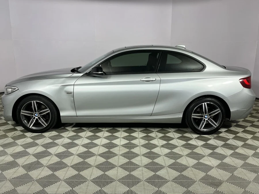 Used 2016 BMW 2 Series 220i coupe Sport Line - WeBuyCars The Dome