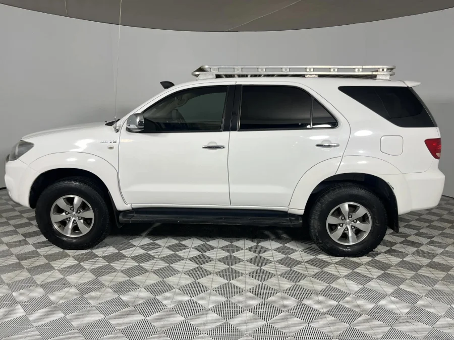 Used 2007 Toyota Fortuner V6 4.0 4x4 auto - WeBuyCars Richmond