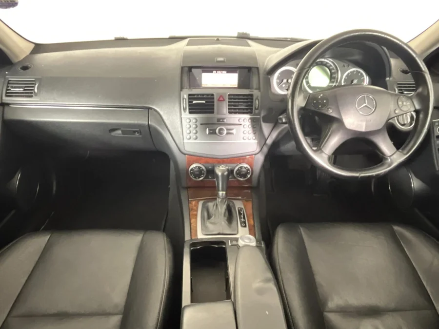 Used 2010 Mercedes-Benz C-Class C180CGI Elegance Touchshift - WeBuyCars The Dome