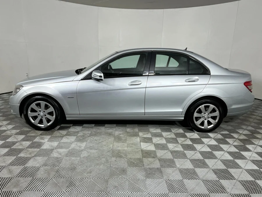 Used 2010 Mercedes-Benz C-Class C180CGI Elegance Touchshift - WeBuyCars The Dome
