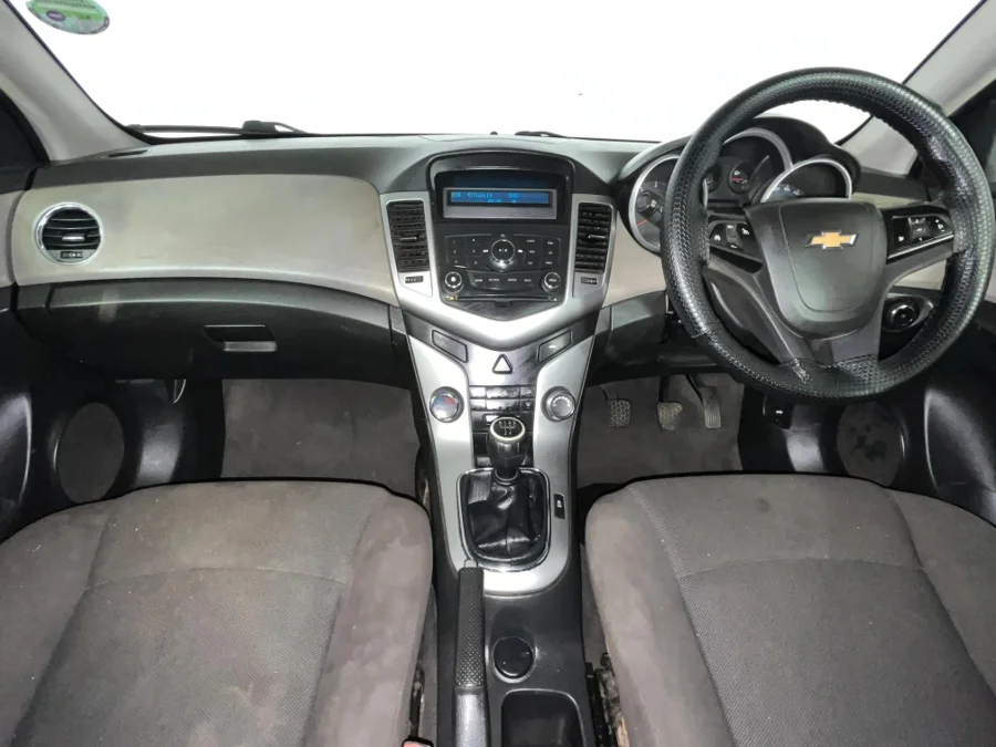 Used 2017 Chevrolet Cruze sedan 1.6 LS - WeBuyCars Durban