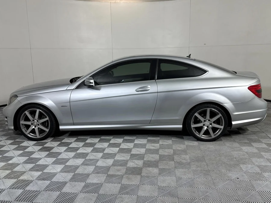 Used 2011 Mercedes-Benz C-Class C180 coupé - WeBuyCars Midstream