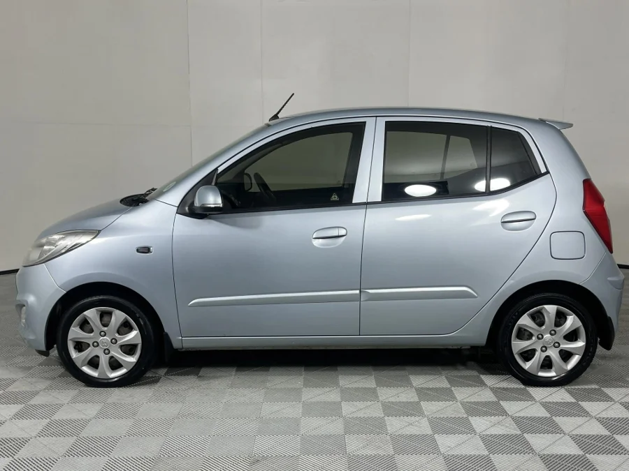 Used 2013 Hyundai i10 1.25 Fluid auto - WeBuyCars Gqeberha