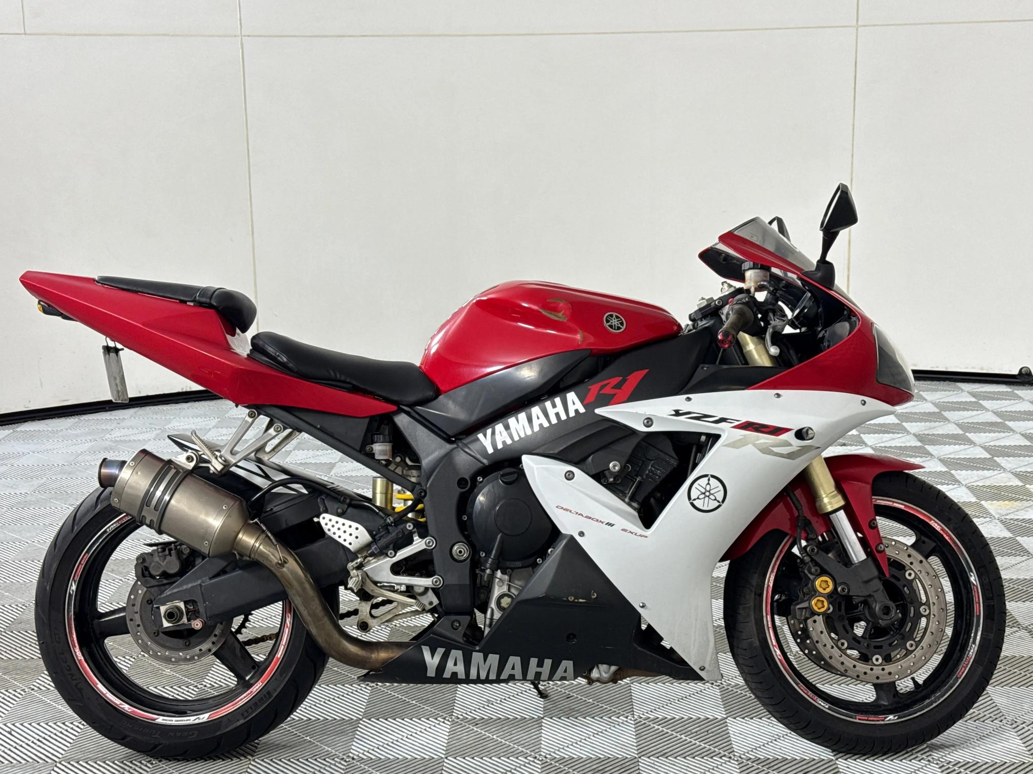 Used 2004 Yamaha YZF R1