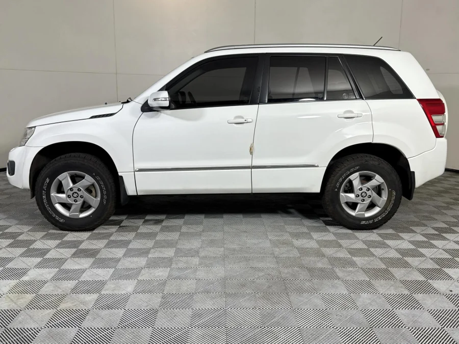 Used 2017 Suzuki Grand Vitara 2.4 Dune - WeBuyCars Midstream