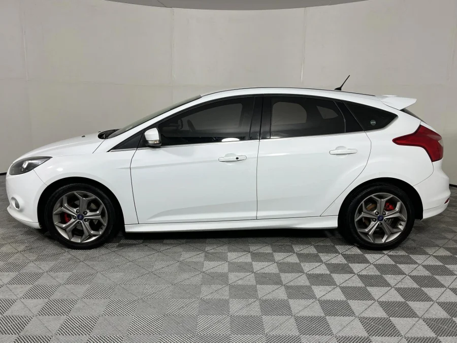 Used 2013 Ford Focus hatch 2.0 Sport - WeBuyCars The Dome