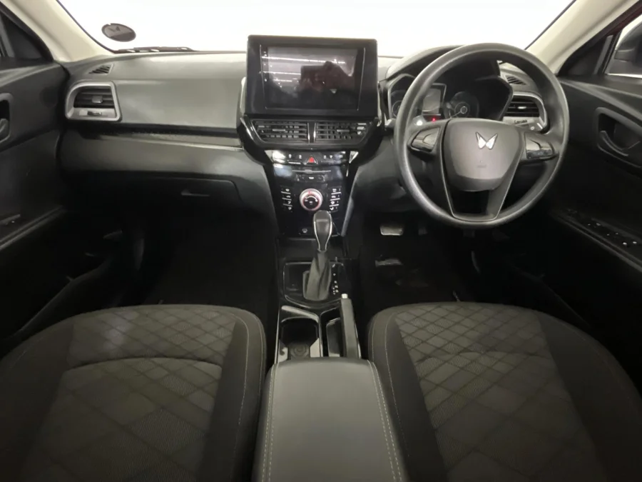 Used 2025 Mahindra XUV 3XO 1.2T MX2 auto - WeBuyCars Silverlakes