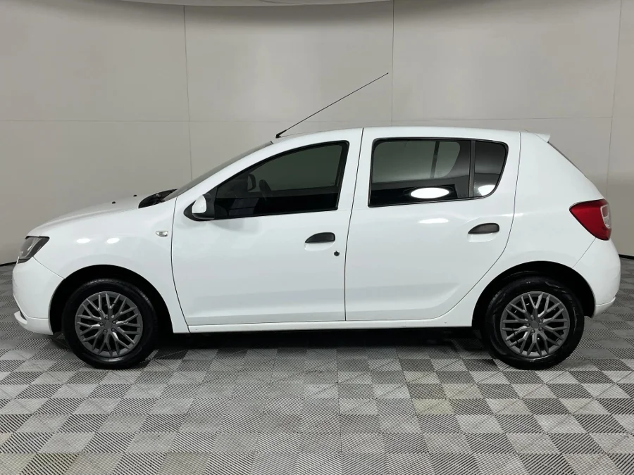 Used 2016 Renault Sandero 66kW turbo Expression - WeBuyCars Mbombela