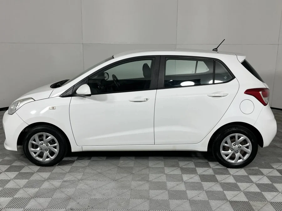 Used 2018 Hyundai Grand i10 1.0 Motion - WeBuycars East London