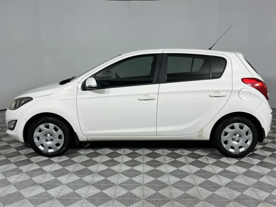 Used 2014 Hyundai i20 1.4 Fluid - WeBuyCars Richmond