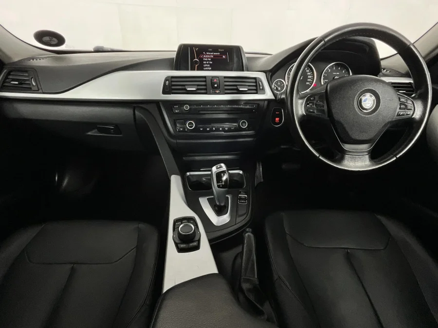 Used 2012 BMW 3 Series 320i sports-auto - WeBuyCars Gqeberha