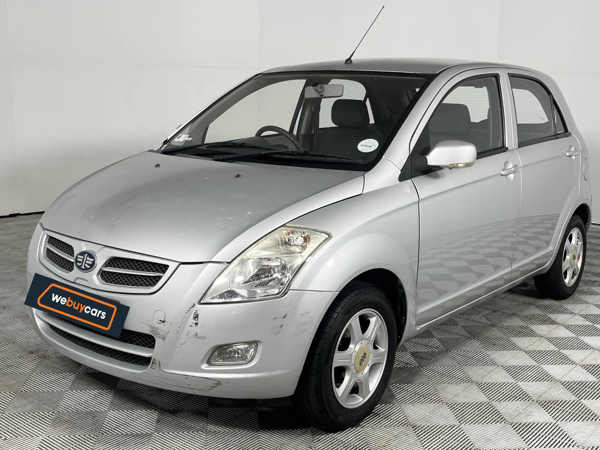 Used 2015 FAW V2 1.3 DLX