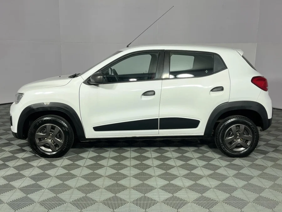 Used 2017 Renault Kwid 1.0 Dynamique - WeBuyCars Rustenburg