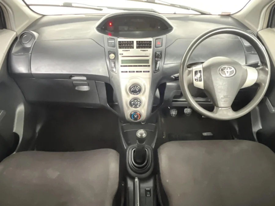 Used 2010 Toyota Yaris 1.3 5-door T3 - WeBuyCars Polokwane