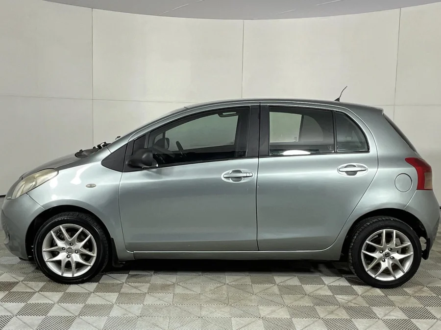 Used 2010 Toyota Yaris 1.3 5-door T3 - WeBuyCars Polokwane