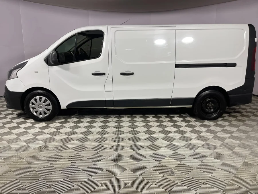 Used 2019 Renault Trafic 1.6dCi panel van - WeBuyCars Silverlakes