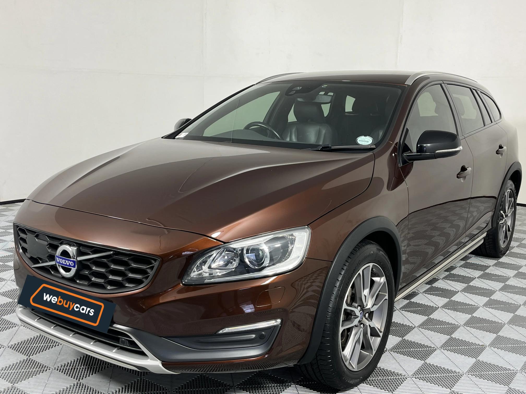 Used 2016 Volvo V60 Cross Country D4 AWD Inscription