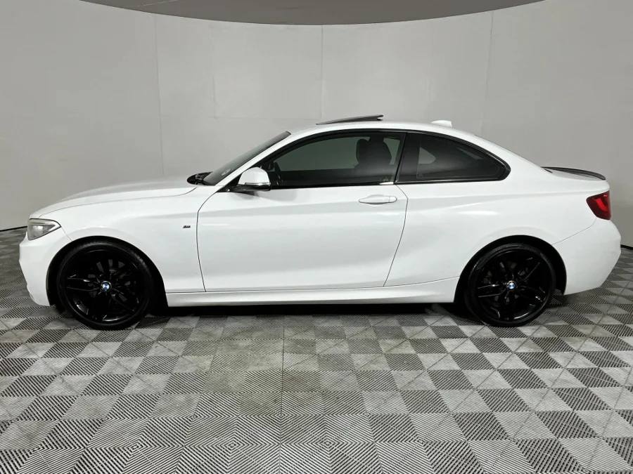 Used 2014 BMW 2 Series 220i coupe M Sport - WeBuyCars The Dome