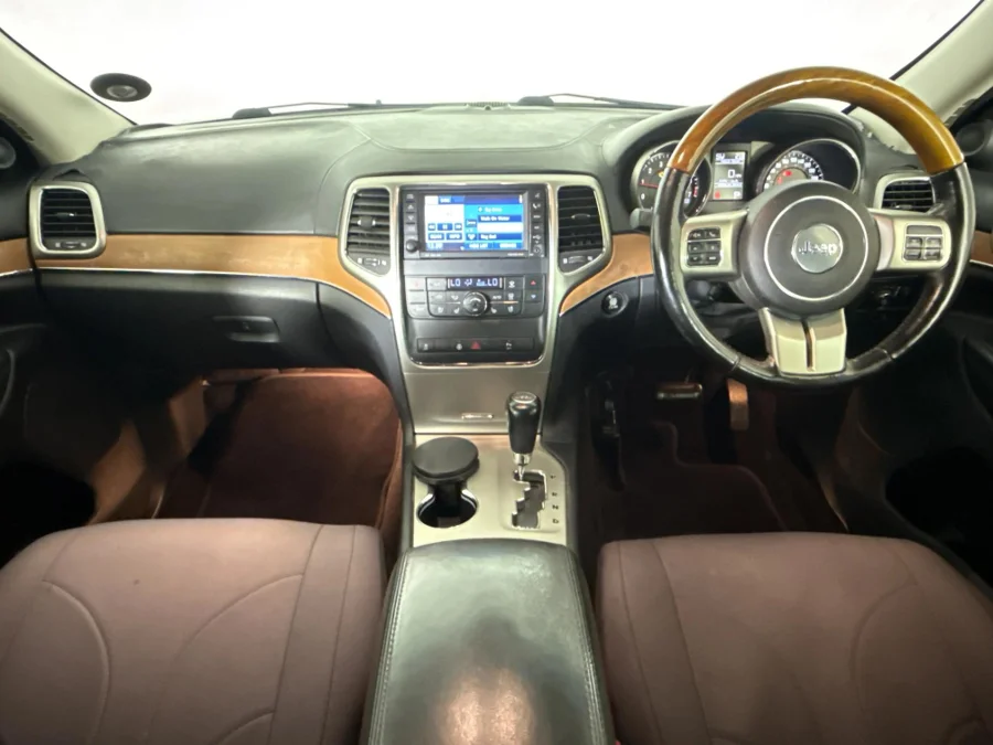 Used 2011 Jeep Grand Cherokee 3.6L Overland - WeBuyCars Midstream