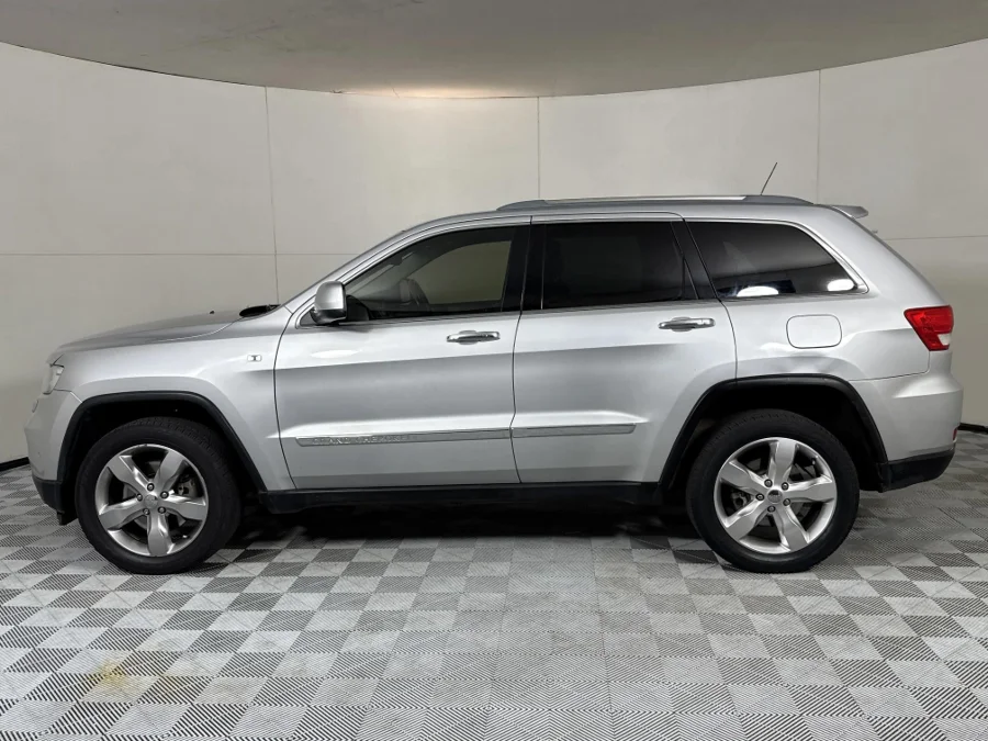 Used 2011 Jeep Grand Cherokee 3.6L Overland - WeBuyCars Midstream