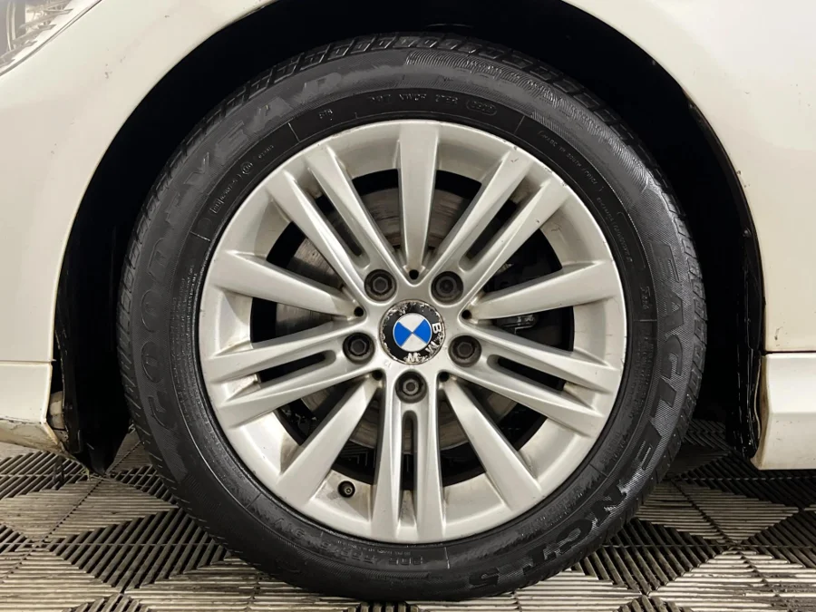 Used 2009 BMW 3 Series 323i - WeBuyCars Germiston