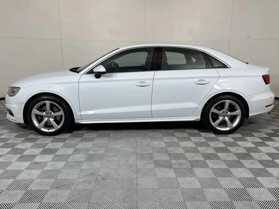 Used 2014 Audi A3 sedan 1.8TFSI SE - WeBuyCars Midstream