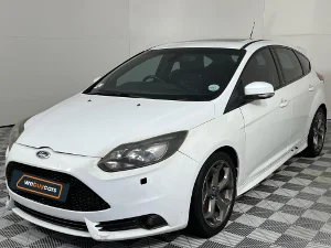 Used 2015 Ford Focus ST 3