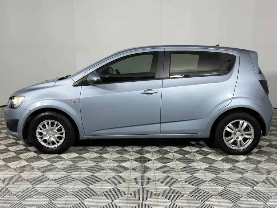 Used 2012 Chevrolet Sonic hatch 1.4 LS - WeBuyCars Richmond