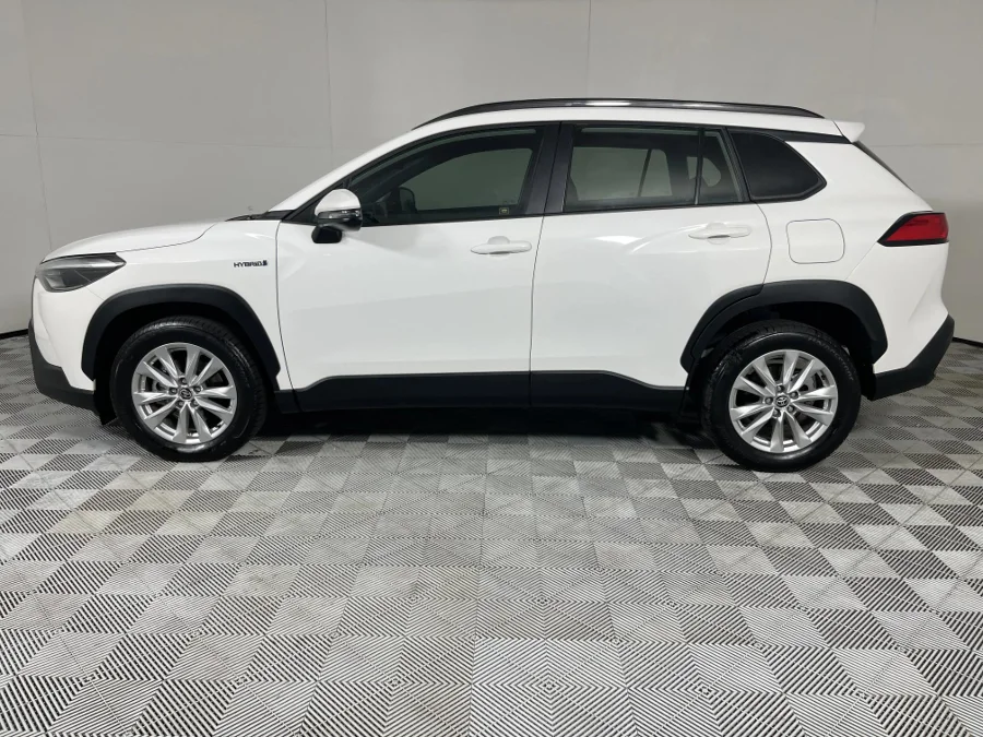 Used 2022 Toyota Corolla Cross 1.8 Hybrid XS - WeBuyCars Riverhorse