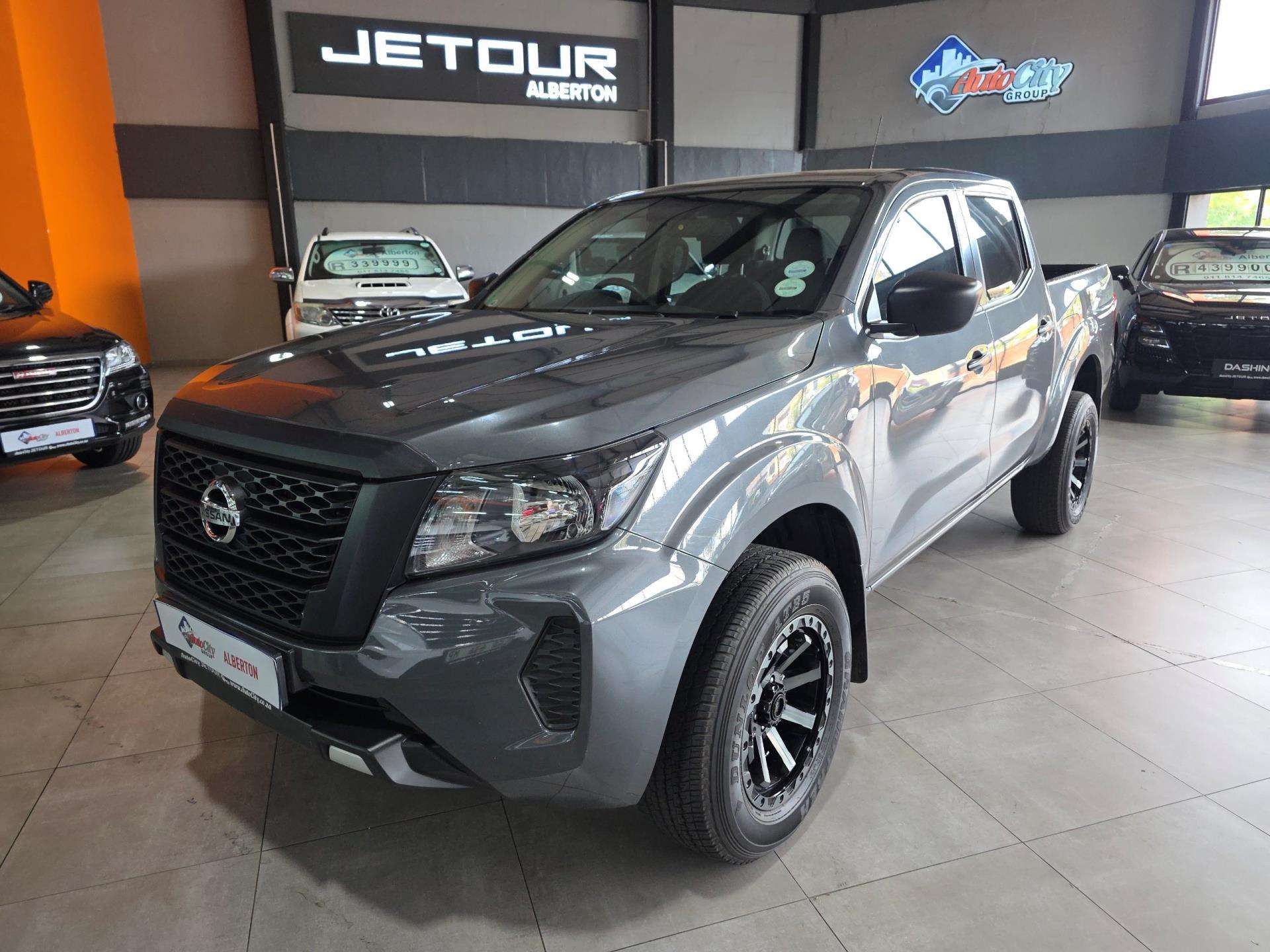 Used 2022 Nissan Navara 2.5DDTi double cab SE manual