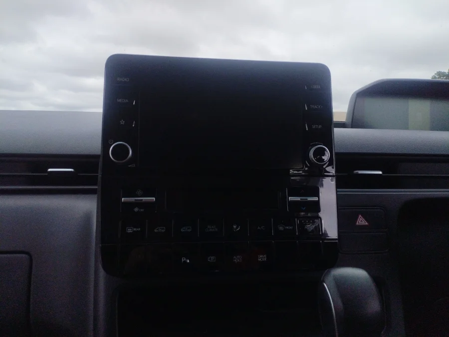 Used 2024 Hyundai Staria 2.2D Executive 9-seater - Eastvaal Motor City Used