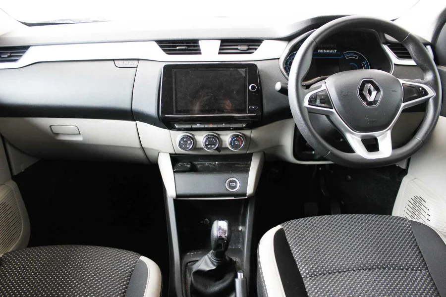 Demo 2025 Renault Triber 1.0 Prestige auto - Eastvaal Motor City Used