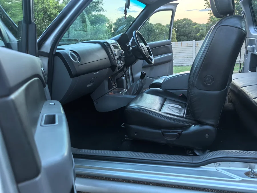 Used 2010 Mazda BT-50 3.0CRD double cab 4x4 SLE - Private Seller Used 2010 Mazda BT-50 3.0CRD double cab 4x4 SLE - Private Seller