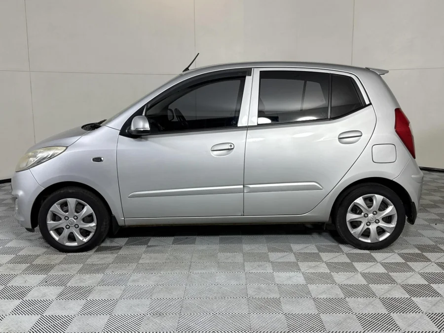 Used 2013 Hyundai i10 1.1 Motion - WeBuyCars Midstream