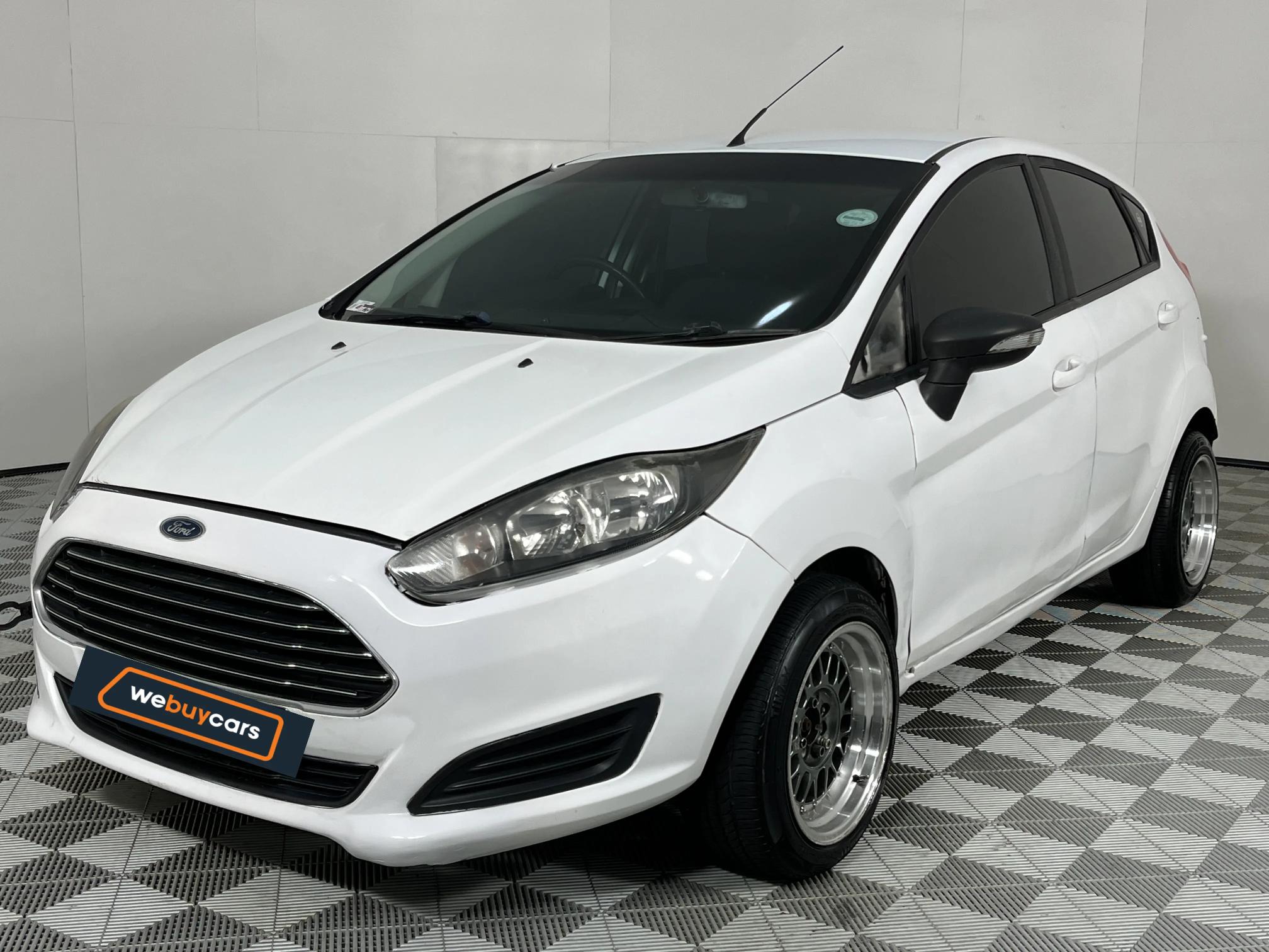 Used 2015 Ford Fiesta 5-door 1.4 Ambiente