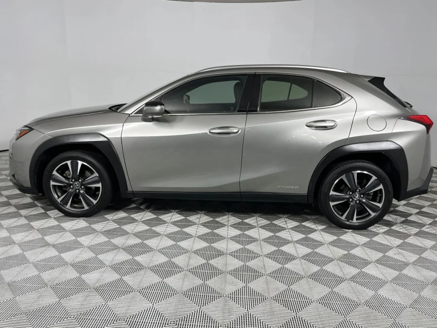 Used 2022 Lexus UX 250h EX - WeBuyCars Richmond