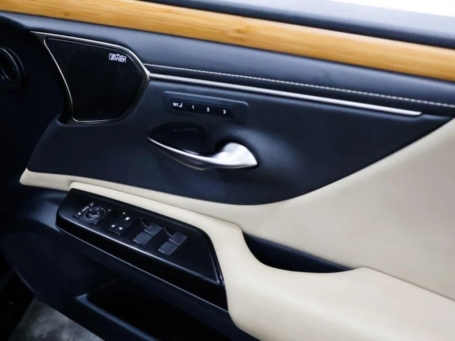 Used 2020 Lexus ES 300h SE - ICar Gezina