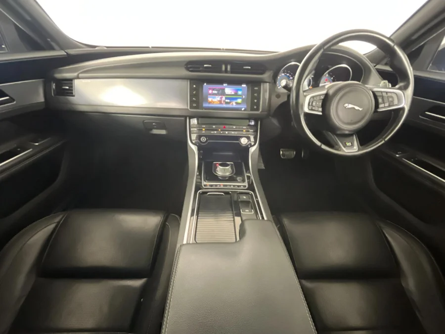 Used 2018 Jaguar XF 20d Chequered Flag - WeBuyCars The Dome Used 2018 Jaguar XF 20d Chequered Flag - WeBuyCars The Dome